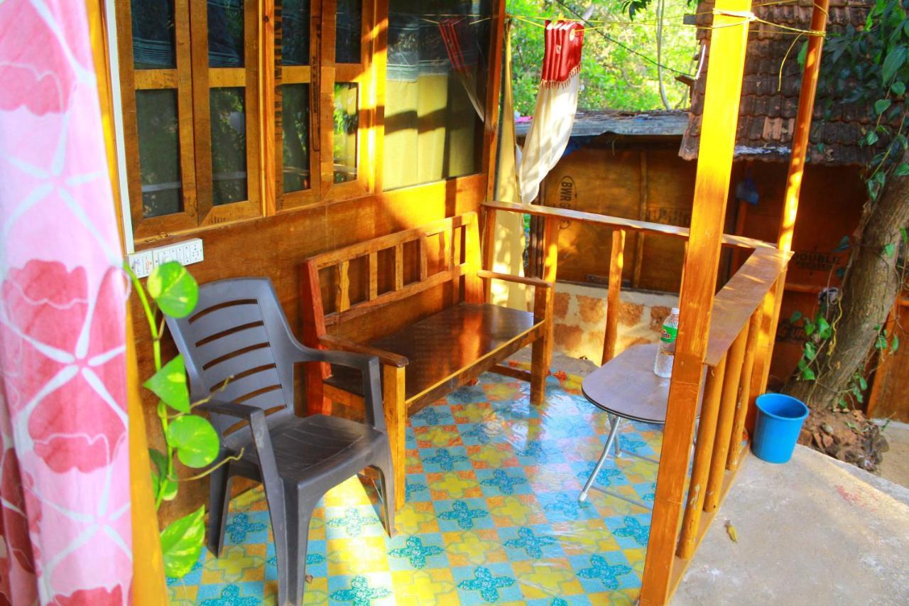 Shiv Sai Huts Hotel Kanakona Kültér fotó