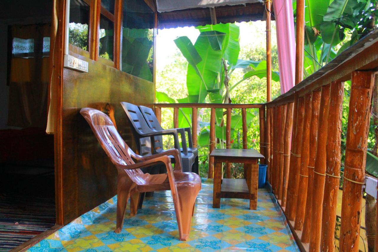 Shiv Sai Huts Hotel Kanakona Kültér fotó
