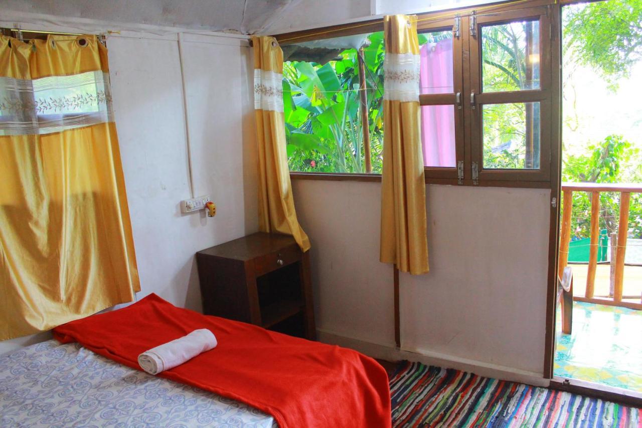 Shiv Sai Huts Hotel Kanakona Kültér fotó