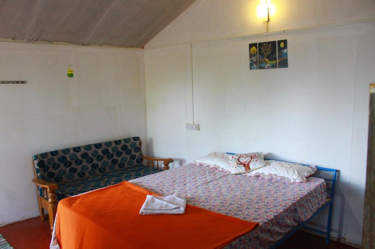 Shiv Sai Huts Hotel Kanakona Kültér fotó