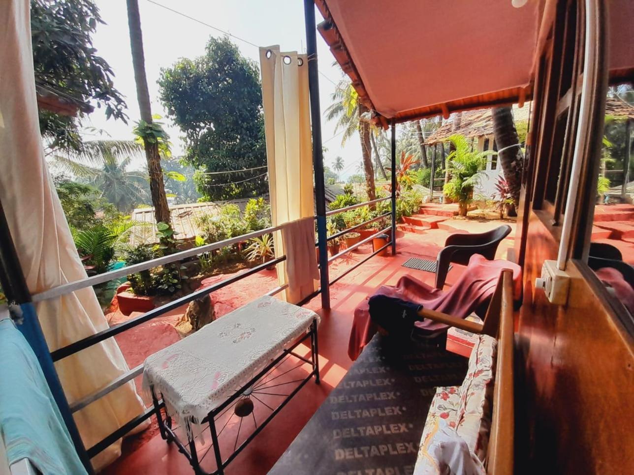 Shiv Sai Huts Hotel Kanakona Szoba fotó